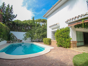 Villa in Marbella — photo 2