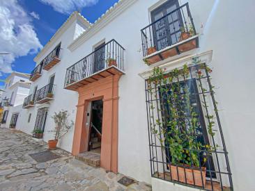 Town House in Marbella — photo 3