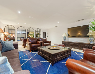 Villa for sale in Nueva Andalucia - SV2384
