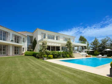 Villa in Marbella — photo 3