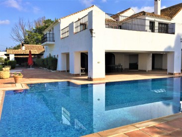 Finca in San Enrique de Guadiaro