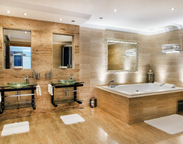 Villa for sale in Marbella East - 428-00704P