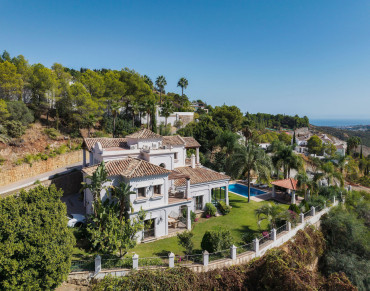 Villa for sale in El Madronal - HRB-01281P