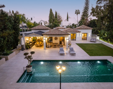 Villa for sale in Nueva Andalucia, La Cerquilla, Marbella - HRB-01267P