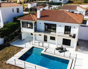 Villa for sale in Alcorrín, Manilva - 361-11984P