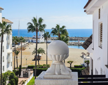 Apartment for sale in Puerto La Duquesa, Manilva - 361-11677P
