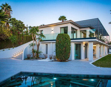 Villa for sale in Marbella Golden Mile, Rocio de Nagüeles, Marbella - 361-08526P