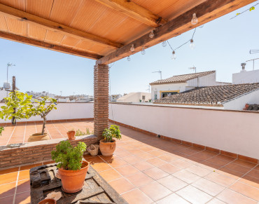 Town House for sale in Estepona Town - 361-11790P