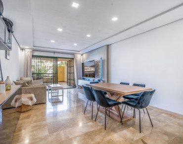 Apartment for sale in Estepona East, La Resina Golf, Estepona - 361-11675P