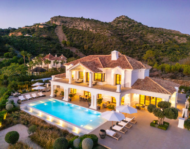 Villa for sale in Marbella Club Golf Resort - HRB-01375P