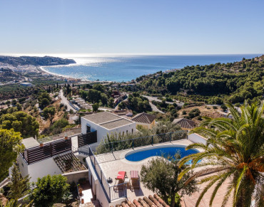 Villa for sale in Almuñecar - THM2544