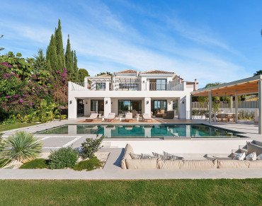 Villa for sale in La Quinta, Benahavís - SV2476
