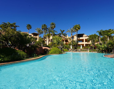 Apartment for sale in Marbella - R4271971
