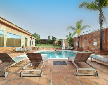 Villa for sale in Atalaya - R4892062