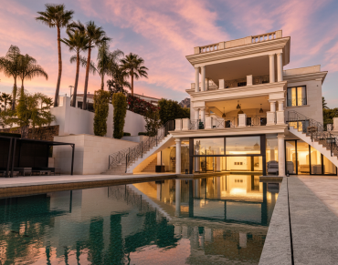 Villa for sale in Marbella Golden Mile, Sierra Blanca, Marbella - KSSIR-27914P