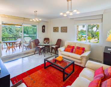 Apartment for sale in Nueva Andalucia, La Dama de Noche, Marbella - KSSIR-27696P