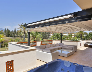 House for sale in Nueva Andalucia, Marbella - KSSIR-22456P