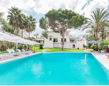 Villa for sale in Marbella East, Rio Real, Marbella - KSSIR-010956P