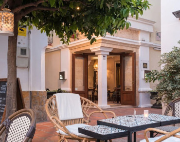 Commercial - Hotel for sale in Marbella - R5216668
