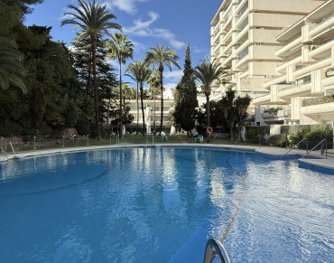 Penthouse for sale in Marbella Golden Mile - PANR-16060