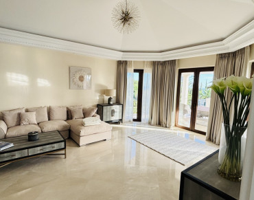 Villa for sale in Marbella Golden Mile - KSSIR-27914P
