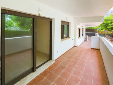 Apartment in Estepona — photo 5