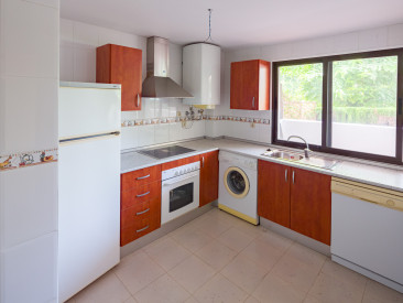 Apartment in Estepona — photo 4
