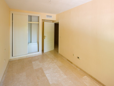 Apartment in Estepona — photo 6