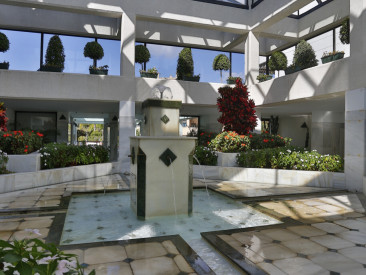 Duplex in Marbella — photo 3