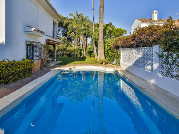 Villa in Marbella — photo 2