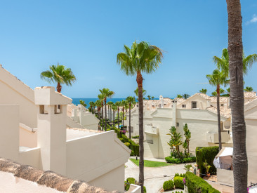 Town House in Marbella — photo 2