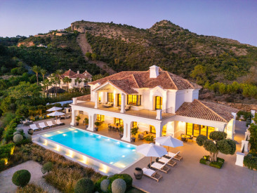 Villa in Benahavis