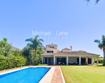 Villa for sale in San Roque Golf Club, San Roque - b4054