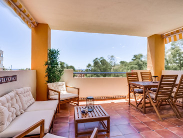 Apartment in Estepona Atalaya — photo 2