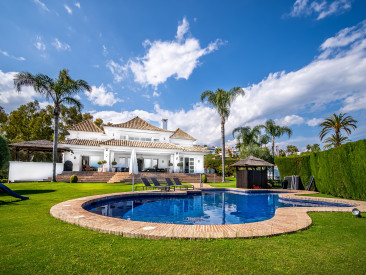 Villa in Marbella — photo 2