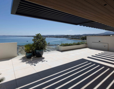 Apartment for sale in Estepona Puerto - LE-00739P
