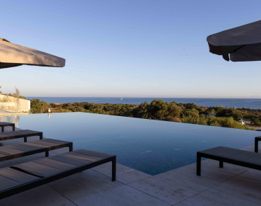 Apartment for sale in Estepona Puerto - LE-00740P