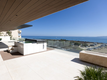 Apartment in Estepona — photo 2