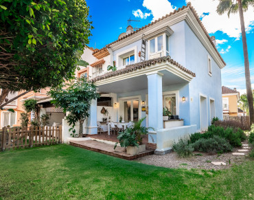 House for sale in Nueva Andalucia, Marbella - W-047TYB