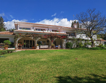 Villa for sale in Sitio de Calahonda - BEMV1366