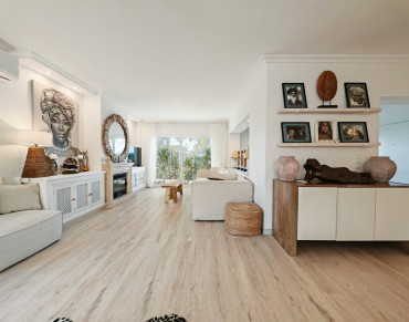Villa for sale in Las Chapas - BEMV1484