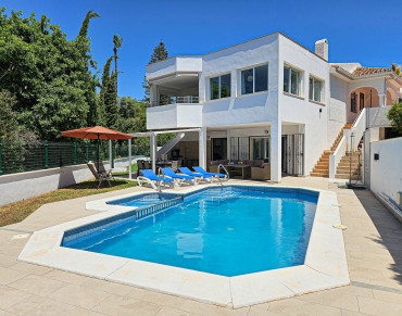Villa for sale in Riviera del Sol - BEMV1489