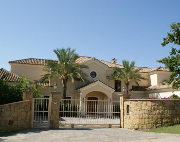 Villa for sale in Sotogrande Alto, Almenara, Sotogrande - HSN3-463