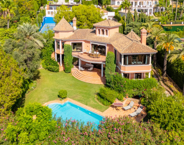 Villa for sale in Marbella Golden Mile, Sierra Blanca, Marbella - PANR-15969