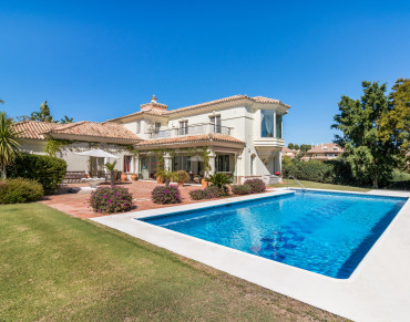 Villa for sale in Zona F - HSN6-1359