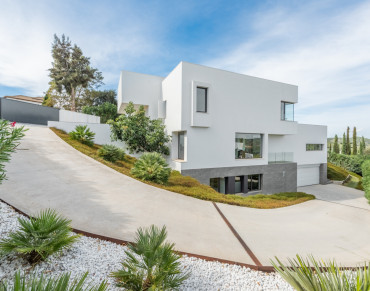 Villa for sale in Zona F - HSN6-1445