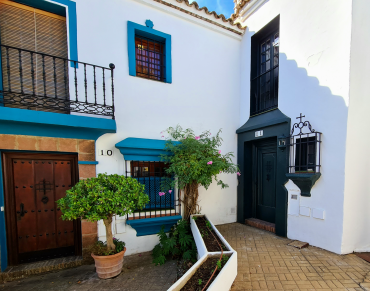 Town House for sale in Guadalmina Baja - s5216422