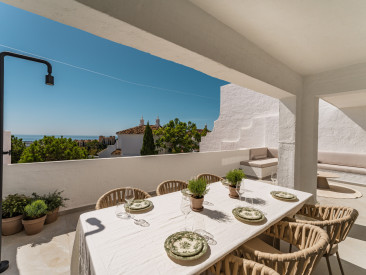 Property in Benahavis — photo 2