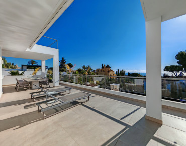 Villa for sale in Marbella East, El Rosario, Marbella - BEMV1462