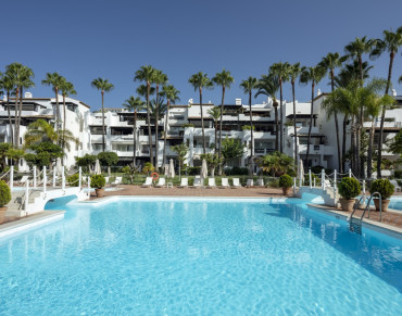 Apartment for sale in Marbella Golden Mile, Puente Romano, Marbella - BEMA1325